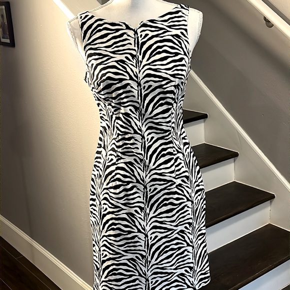 California Concepts Dresses & Skirts - California Concepts Zebra print sleeveless dress. Sz 12 Great for Summer